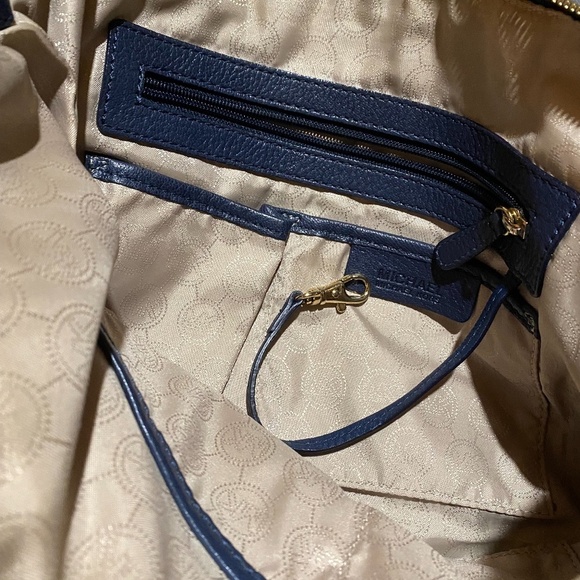 Blue Michael Kors Leather Handbag - Picture 3 of 8